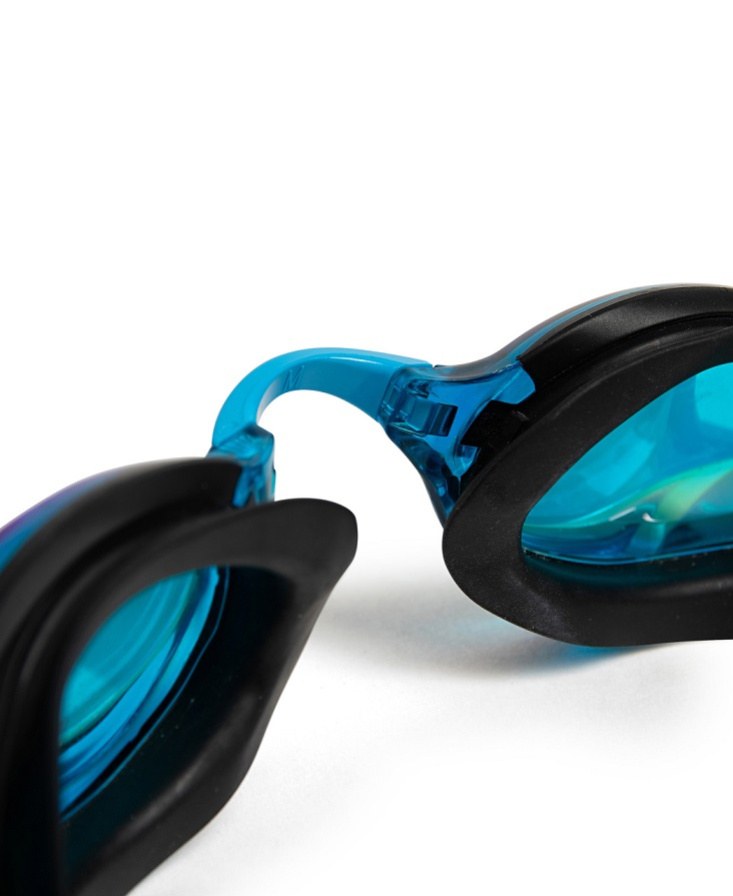 Arena Cobra Edge Swipe Mirror